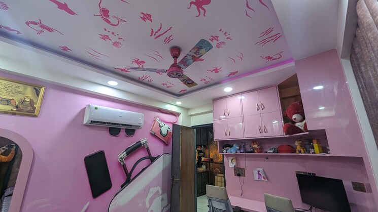 Master Bedroom, sector 11 dwarka 4 Bedroom 1600 Sq.Ft. Apartment In Sector 11 Dwarka Delhi 8893999