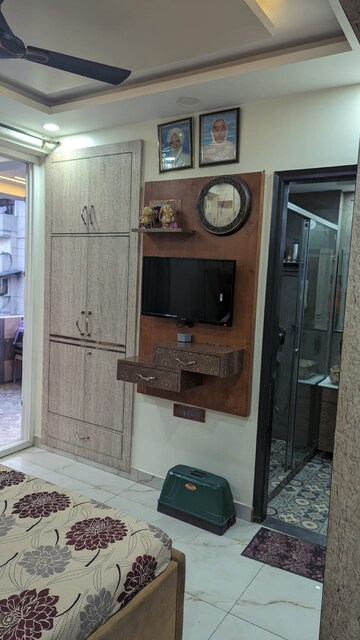 Bathroom in 4 BHK Apartment at Sector 11 Dwarka – for Rent