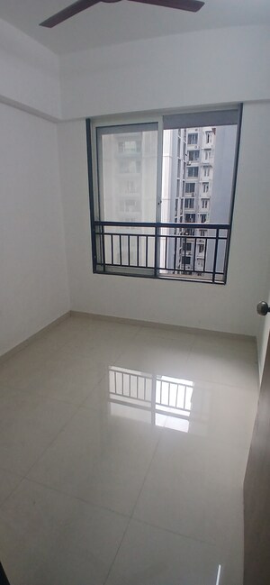 Room in 1.5 BHK Apartment at MICL Ghatkopar Avenue Aaradhya One Earth Phase 2, Ghatkopar East – for Sale