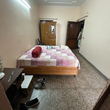 Kitchen in 1 BHK Builder Floor at Amrit Nagar – for Rent