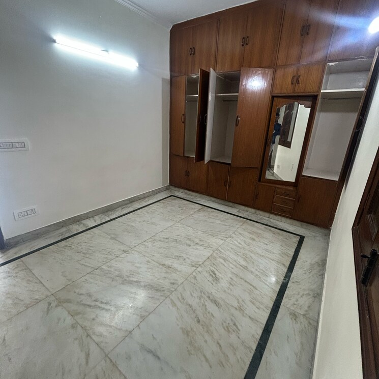 Room, lajpat nagar i 2 Bedroom 900 Sq.Ft. Builder Floor In Lajpat Nagar I Delhi 8894019