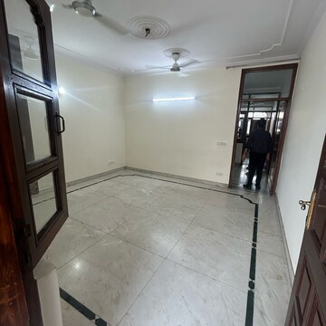 Room in 2 BHK Builder Floor at Lajpat Nagar I – for Rent