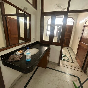 Team Area in 2 BHK Builder Floor at Lajpat Nagar I – for Rent