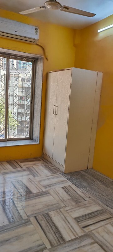 Bedroom in Studio Apartment at Amrita Apartment, Dadar West – for Rent
