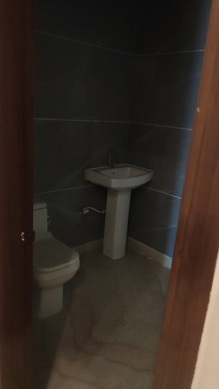 Bathroom, virat nagar 4 Bedroom 2100 Sq.Ft. Independent House In Virat Nagar Panipat 8894026