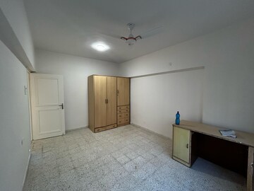 Room in 2 BHK Apartment at NRI Complex Phase I, Seawoods Sector 58 – for Rent