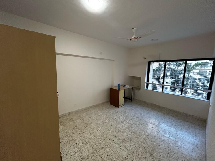 Room, nri-complex-phase-i 2 Bedroom 1350 Sq.Ft. Apartment In Seawoods Sector 58 Navi Mumbai 8894042