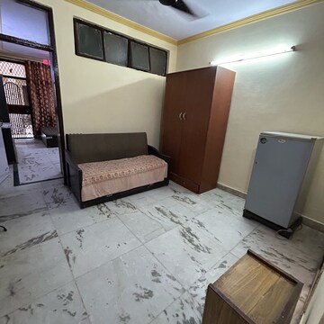 Bedroom in 1 BHK Builder Floor at Kotla Mubarakpur – for Rent