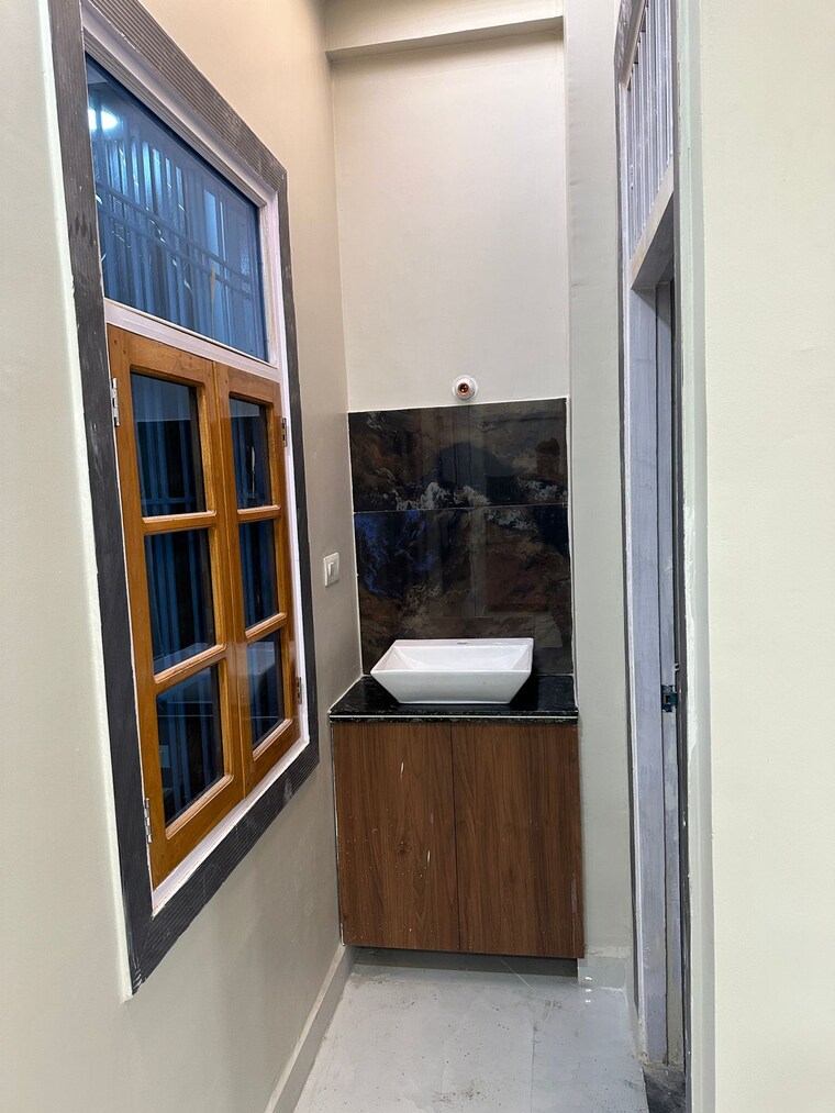 Balcony, sultanpur road 3 Bedroom 1000 Sq.Ft. Villa In Sultanpur Road Lucknow 8894054