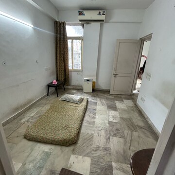 Living Room in 2 BHK Builder Floor at Masjid Moth – for Rent