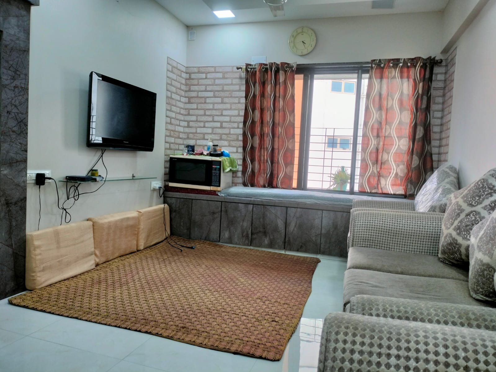 2 BHK Apartment For Rent in Poonam Apartments Worli