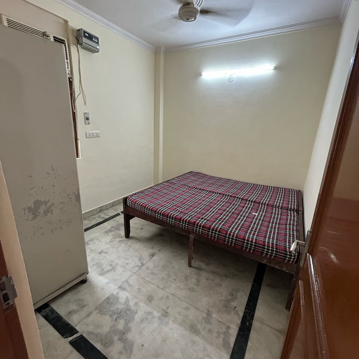 1 BHK + Pooja Room Builder Floor For Rent in Kotla Mubarakpur
