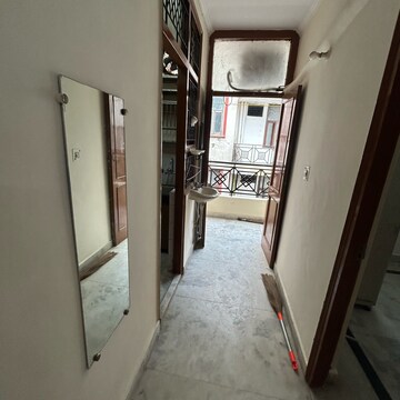 Living Room in 1 BHK Builder Floor at Kotla Mubarakpur – for Rent