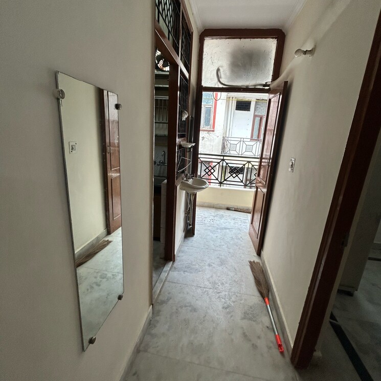 Living Room, kotla mubarakpur 1 Bedroom 450 Sq.Ft. Builder Floor In Kotla Mubarakpur Delhi 8894063