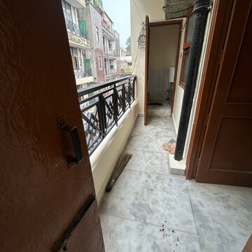 Balcony in 1 BHK Builder Floor at Kotla Mubarakpur – for Rent