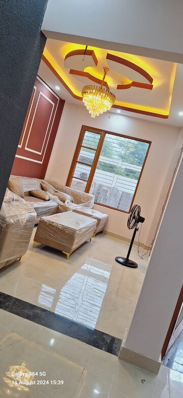 Master Bedroom in 3 BHK Independent House at Chinhat – for Sale