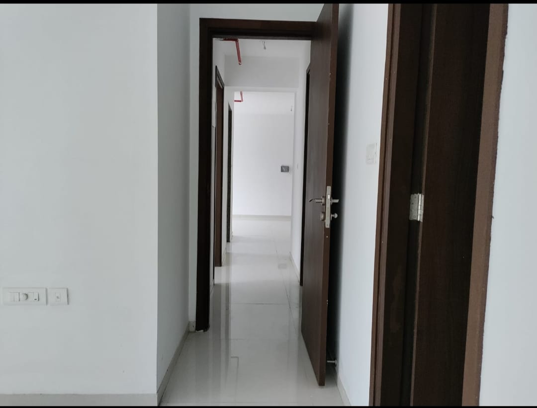 2 BHK + Pooja Room Apartment For Rent in Sunteck City Avenue 2