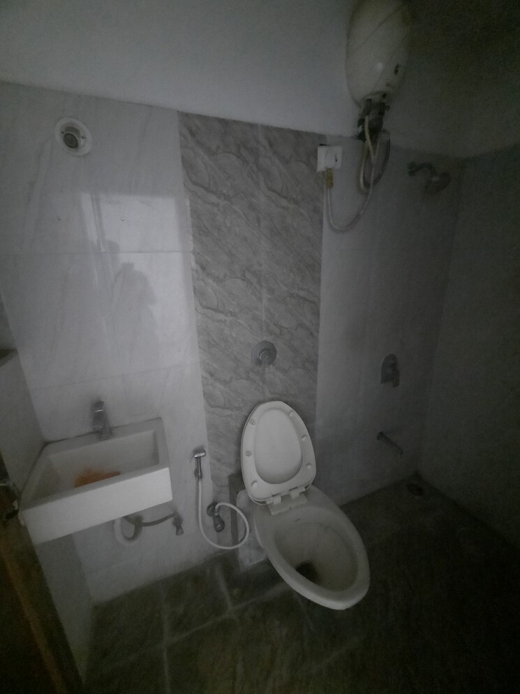 Bathroom, vihang-hills 2 Bedroom 610 Sq.Ft. Apartment In Ghodbunder Road Thane 8894081