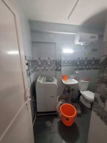 Bathroom in 2 BHK Apartment at Swamy Manor, Mg Road – for Rent