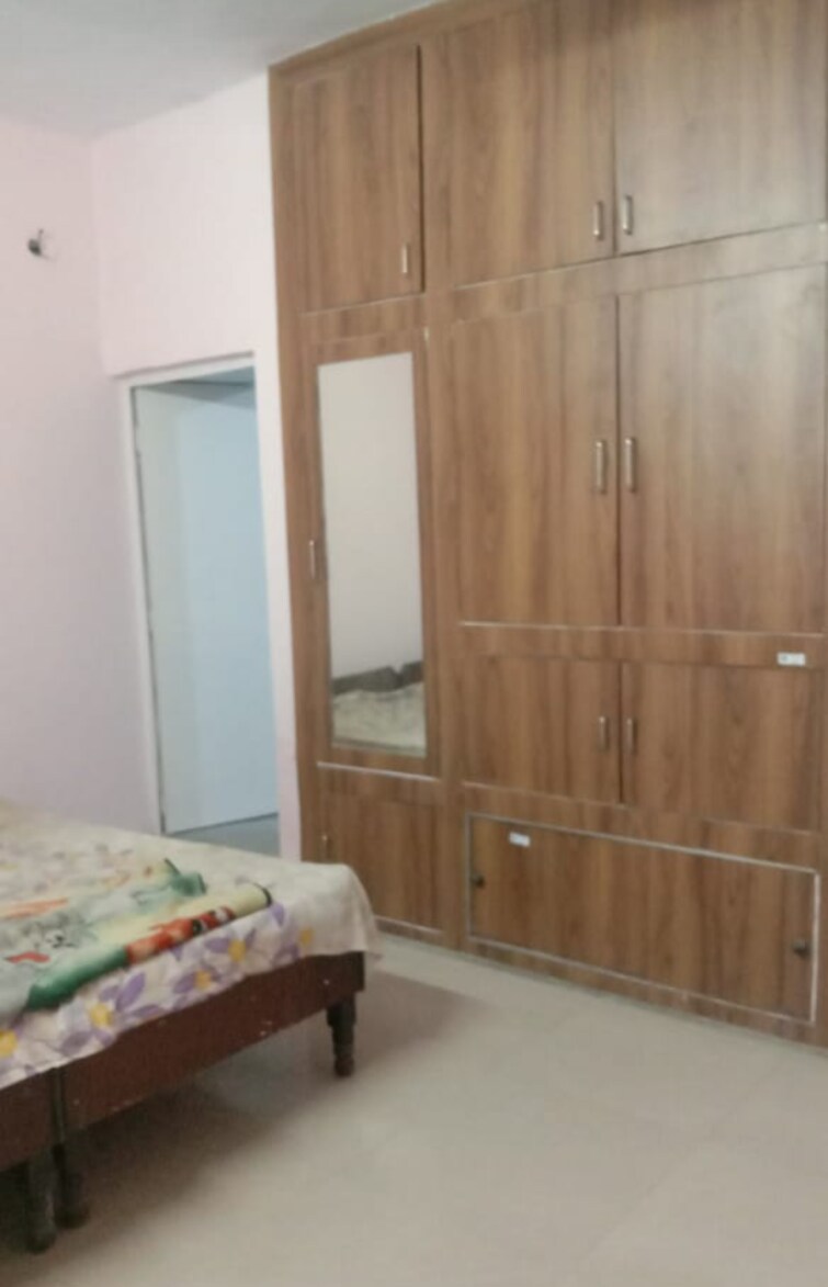 Cover Image, sector 26 3.5 Bedroom 112 Sq.Mt. Builder Floor In Sector 26 Noida 8894093