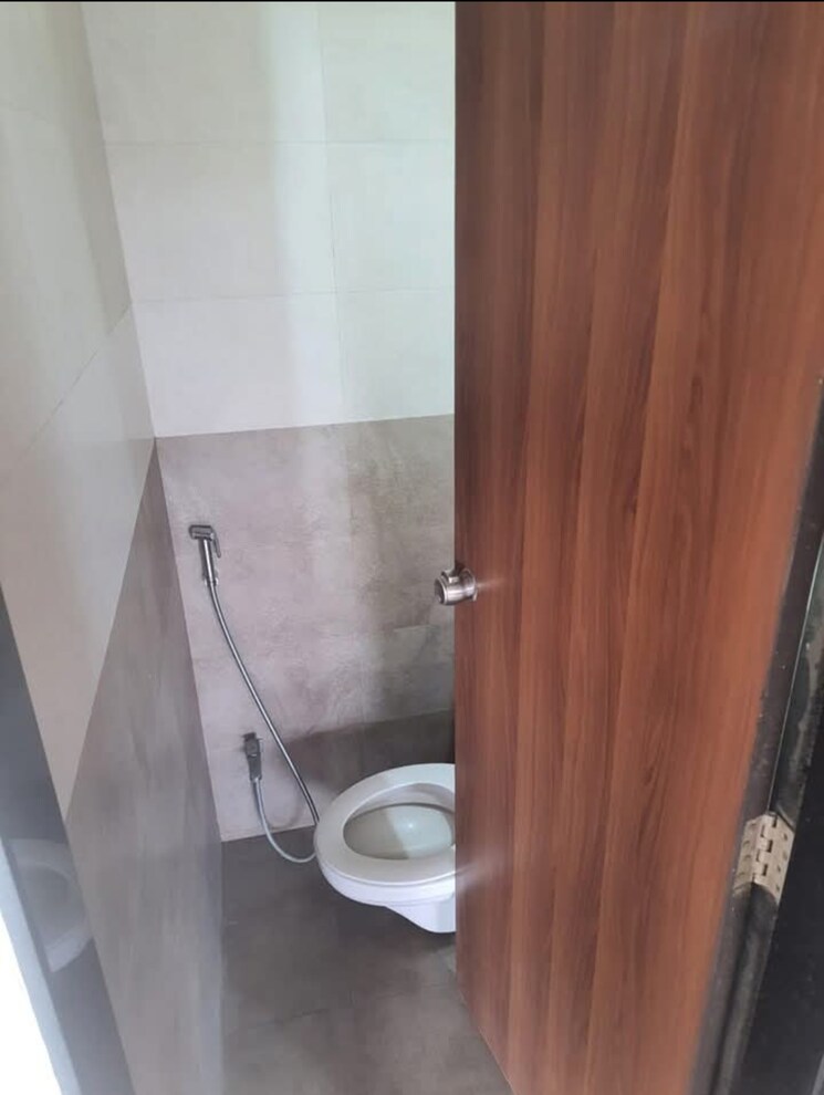Bathroom, atrium-skyward 1 Bedroom 650 Sq.Ft. Apartment In Undri Pune 8894100