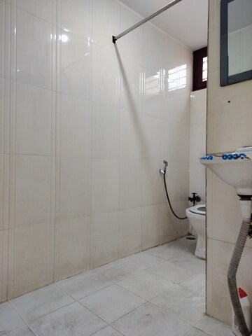 Bathroom in 1 BHK Apartment at Sarita Vihar – for Rent