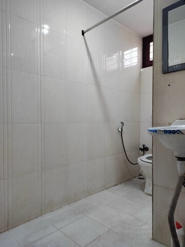 Bathroom in 1 BHK Apartment at Sarita Vihar – for Rent
