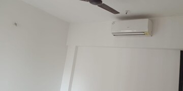 Furnished Amenities in 3 BHK Apartment at Runwal Eirene, Balkum Pada – for Rent