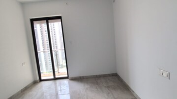 Room in 3 BHK Apartment at Risland The Icon, Dhokali – for Rent