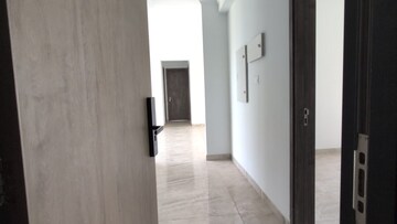 Room in 3 BHK Apartment at Risland The Icon, Dhokali – for Rent