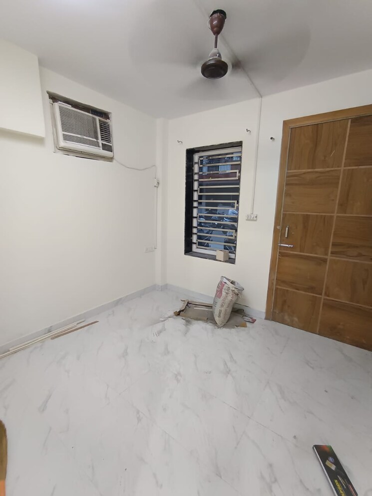 Master Bedroom, krushi-niketan-apartments 2.5 Bedroom 1100 Sq.Ft. Apartment In Paschim Vihar Delhi 8894121