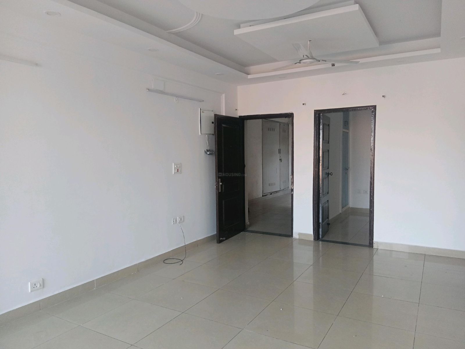 3.5 BHK + Extra Room Apartment For Rent in Gaurs Cascades