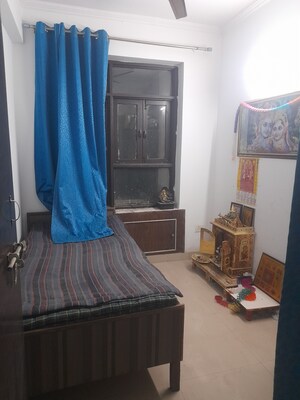 Furnished Amenities in 2.5 BHK Apartment at SRS Pearl Heights, Sector 87 – for Sale