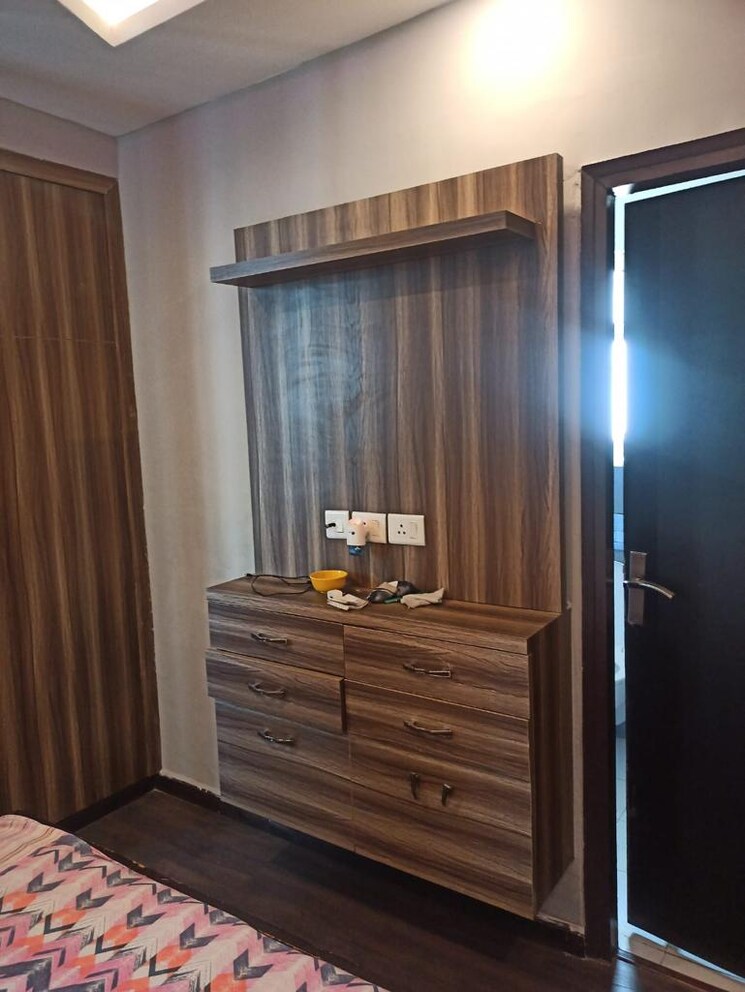 Room, sikka-karmic-greens 2 Bedroom 1000 Sq.Ft. Apartment In Sector 78 Noida 8894171