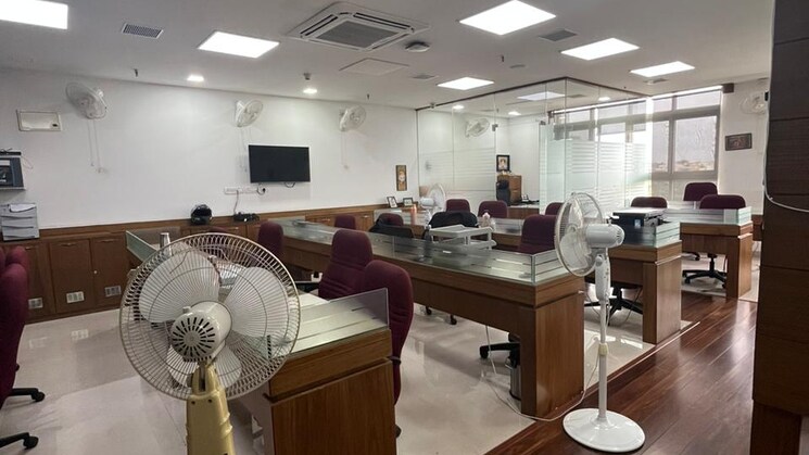 Office Space For Rent in Omkar The Summit Business Bay