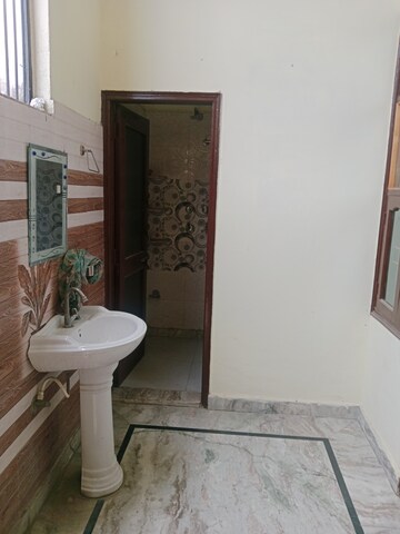 Furnished Amenities in 2 BHK Builder Floor at Sector 25 – for Rent
