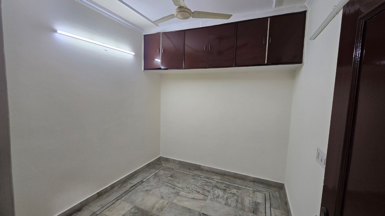 2 BHK + Extra Room Builder Floor For Sale in Rana Pratap Bagh