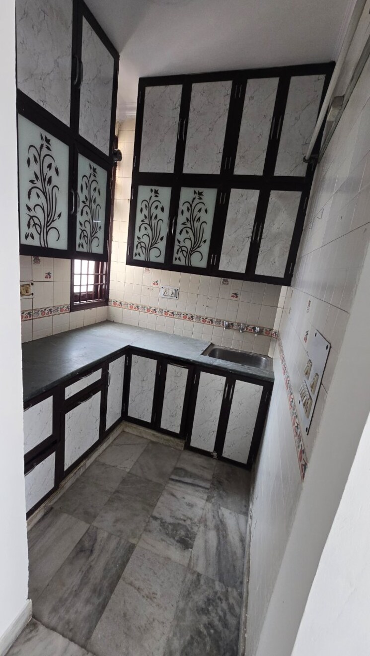 Kitchen, rana pratap bagh 2 Bedroom 729 Sq.Ft. Builder Floor In Rana Pratap Bagh Delhi 8894200