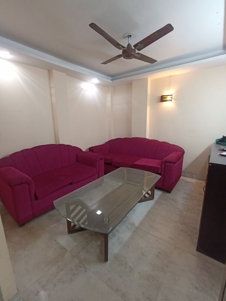 Bedroom, madhur-apartment 1.5 Bedroom 850 Sq.Ft. Apartment In Paschim Vihar Delhi 8894209