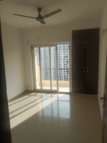 Room in 2 BHK Apartment at Nimbus The Hyde park, Sector 78 – for Rent