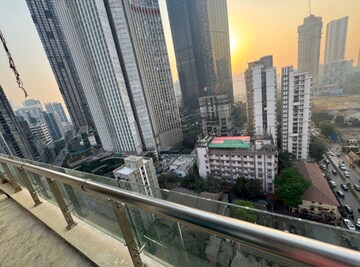 Balcony in 1 BHK Apartment at Greenfields Apartment, Lower Parel – for Rent