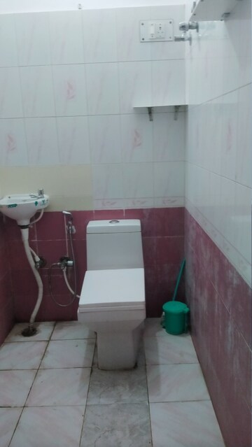 Bathroom in 2 BHK Independent House at Gomti Nagar – for Rent