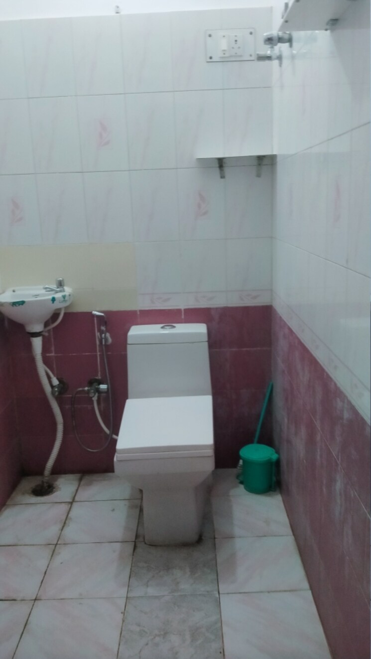 Bathroom, gomti nagar 2 Bedroom 1250 Sq.Ft. Independent House In Gomti Nagar Lucknow 8894286