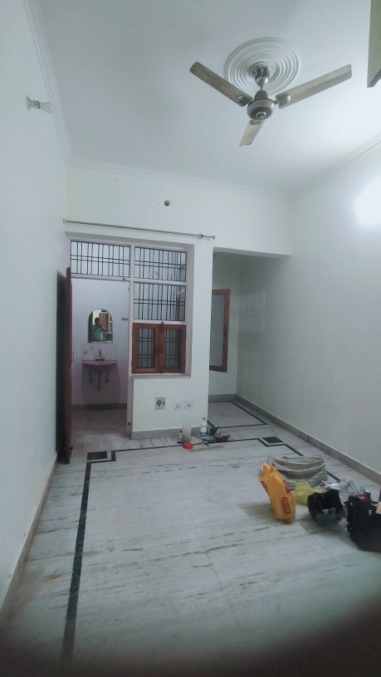 Room, gomti nagar 2 Bedroom 1250 Sq.Ft. Independent House In Gomti Nagar Lucknow 8894286