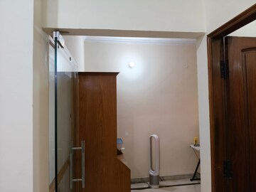 Furnished Amenities in 2 BHK Builder Floor at RWA Residential Society Sector 46, Sector 46 – for Rent
