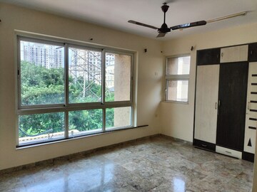 Room in 3 BHK Apartment at Hiranandani Casa Blanca, Ghodbunder Road – for Rent