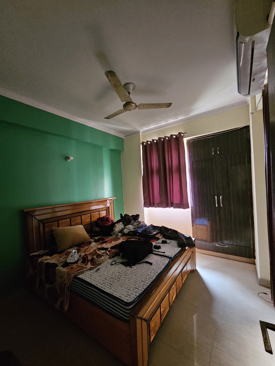 2.5 BHK + Extra Room 1015 Sq.Ft. Apartment in Amrapali Princely Estate