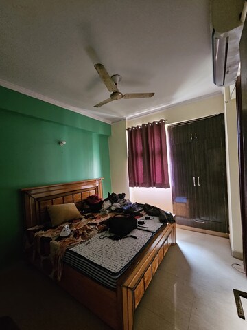 2.5 BHK Apartment For Rent in Amrapali Princely Estate, Sector 76