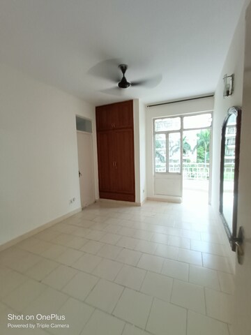 Room in 3 BHK Apartment at Maple Heights, Sector 43 – for Rent