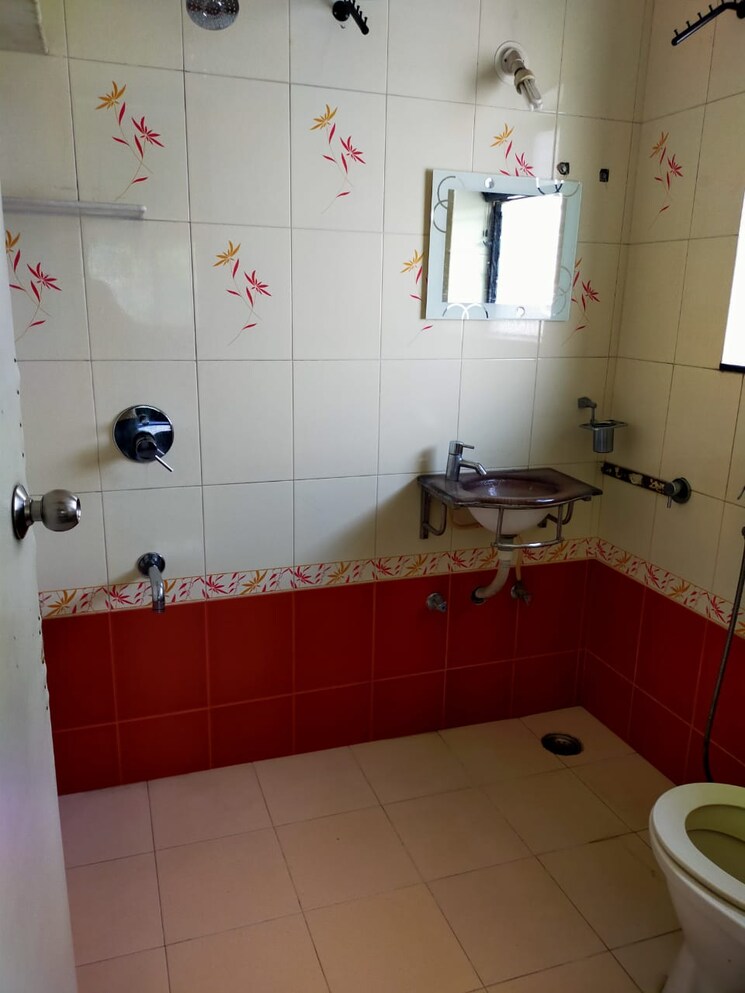 Bathroom, rahul-park-d1-d2-d3-building 2 Bedroom 1024 Sq.Ft. Apartment In Warje Pune 8894362